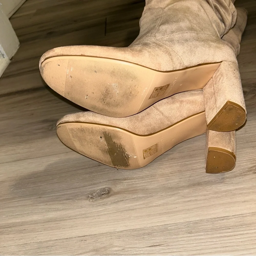 Elegant VTG SUEDE Tan Knee-High Women's Boots